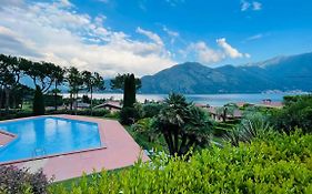 Lake View, Swimming Pool, Tennis Court And Private Parking
