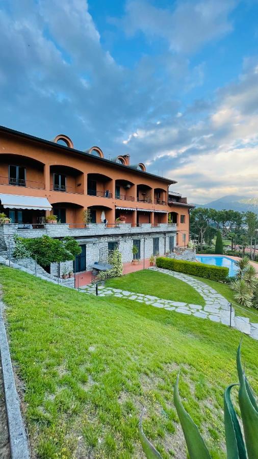 Lake View, Swimming Pool, Tennis Court And Private Parking Mezzegra Extérieur photo