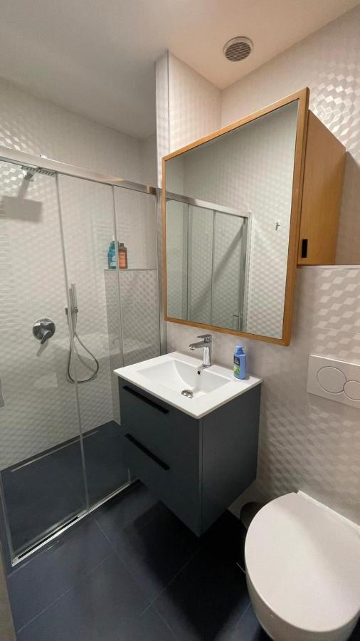 Lake View, Swimming Pool, Tennis Court And Private Parking Mezzegra Extérieur photo